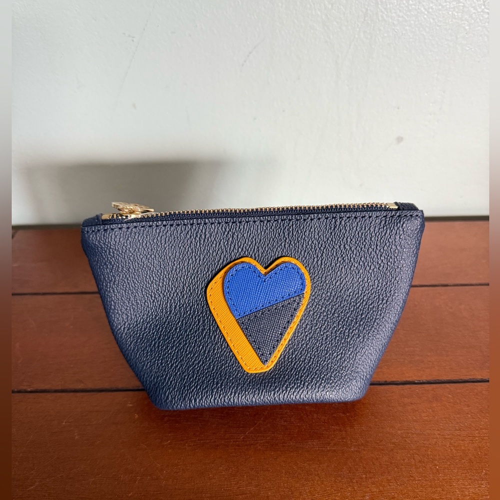 NWT Tory Burch Kerrington Heart Appliqué Small Blue Trapeze Cosmetic Case